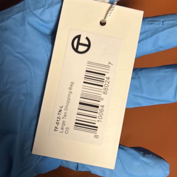 Large tan Telfar - Picture 6 of 8